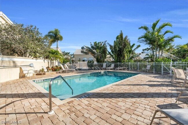 Foto del edificio - 28712 Carmel Way