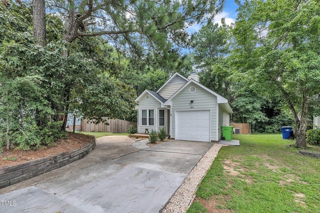 Building Photo - Room in Single Family Home on Tall Rock Ct