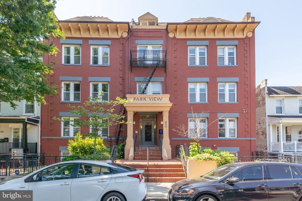 Foto principal - 610 Irving St NW