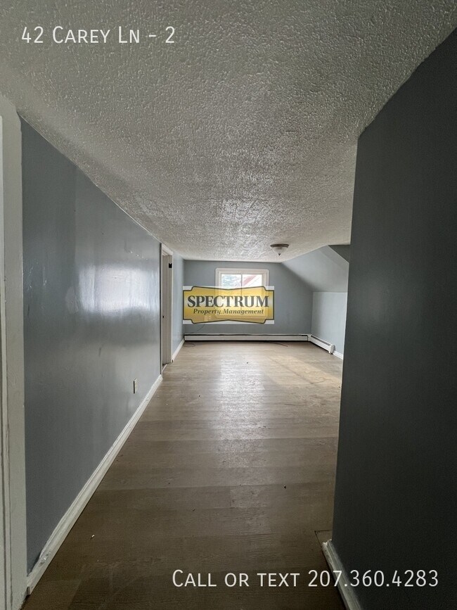 Foto del edificio - 42 Carey Ln