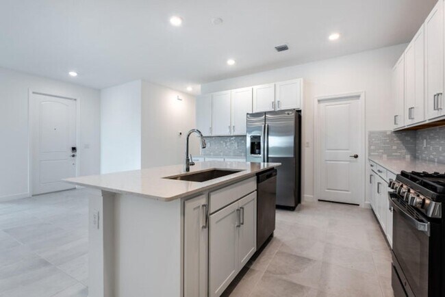 Building Photo - 1306 Tangled Orch Trce