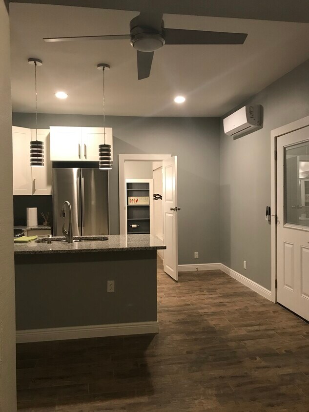 Foto principal - 313 Faulkner St