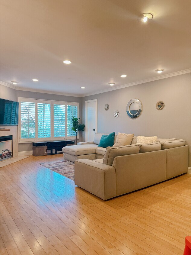 Foto principal - 540 N Croft Ave
