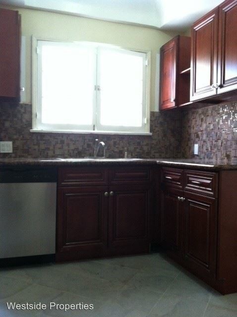 Foto del edificio - 8565 W Olympic Blvd
