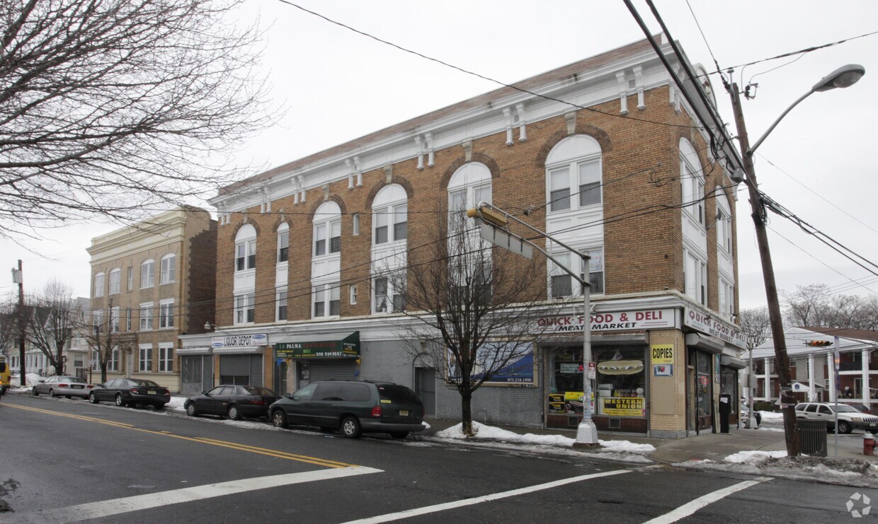 Primary Photo - 301 Westfield Ave
