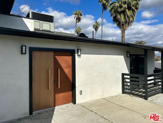 Building Photo - 3417 Chadwick Dr