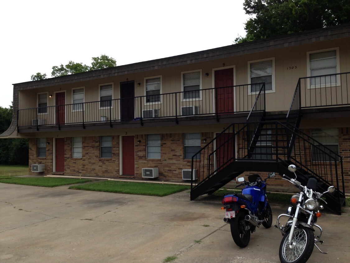 1305 D St Unit 130509, Barling, AR 72923 Apartment for Rent in