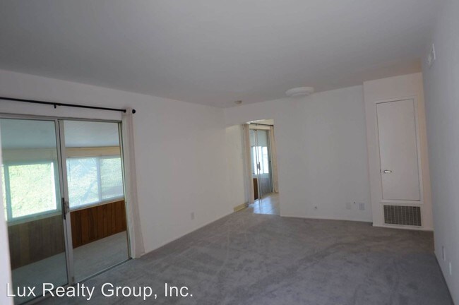 Building Photo - 20461 John Dr