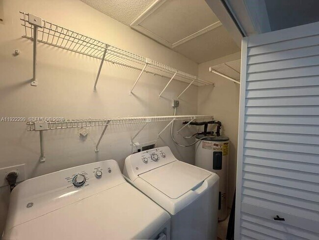 Foto del edificio - 13680 Yarmouth Ct