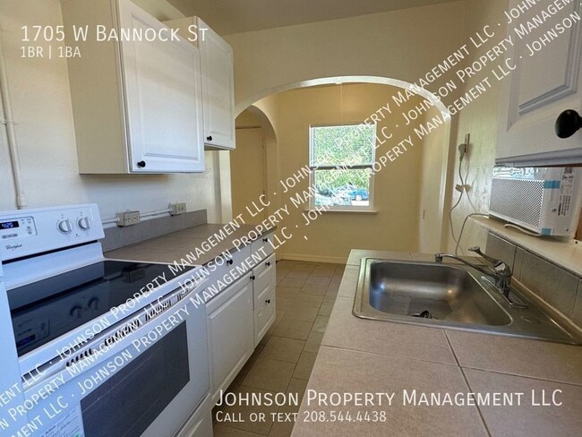 Building Photo - 1705 W Bannock St