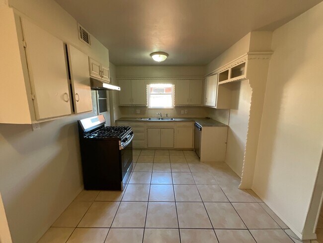 Foto del edificio - 1009 SW 65th St