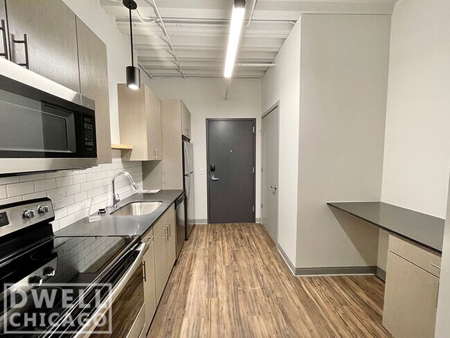 Foto del edificio - 951 W Dakin St