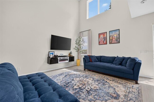 Building Photo - 6086 Chapledale Dr