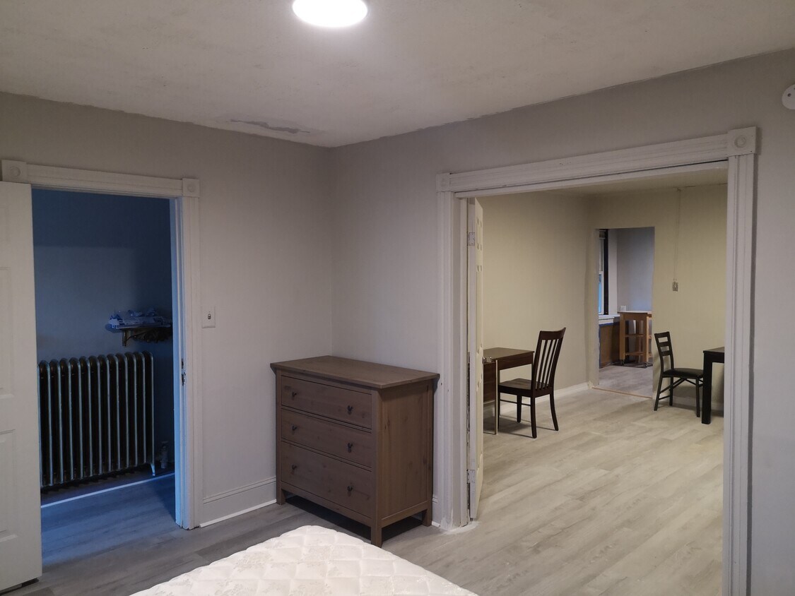 612 W Garrison St Unit Upper, Bethlehem, PA 18018 612 W Garrison St