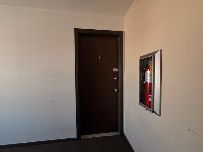 Foto del edificio - 149 S Gregory St