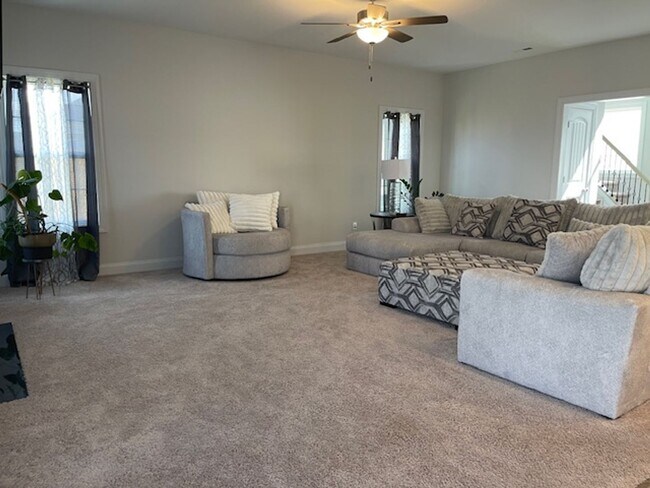 Building Photo - Welcome to The Shores at Windpointe FURNISHED
