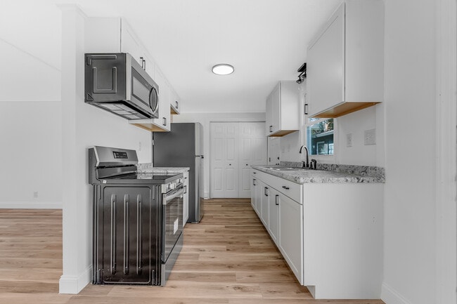 Foto del edificio - 702 E Park Ave