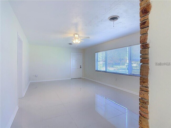 Building Photo - 525 Kilshore Ln
