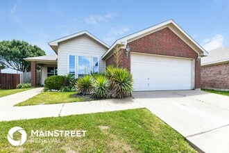 Building Photo - 3457 Cayman Dr