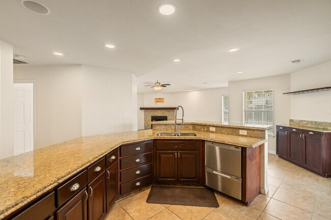 Building Photo - 107 Timber Rock Dr