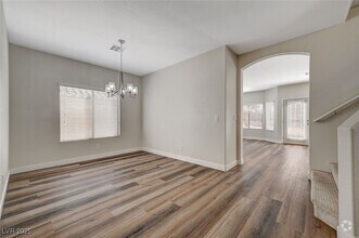 Building Photo - 421 Madison Taylor Pl