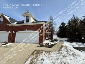 Building Photo - 16315 Meadowlands Ct