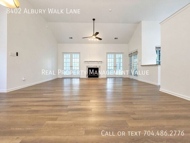 Foto del edificio - 8402 Albury Walk Ln