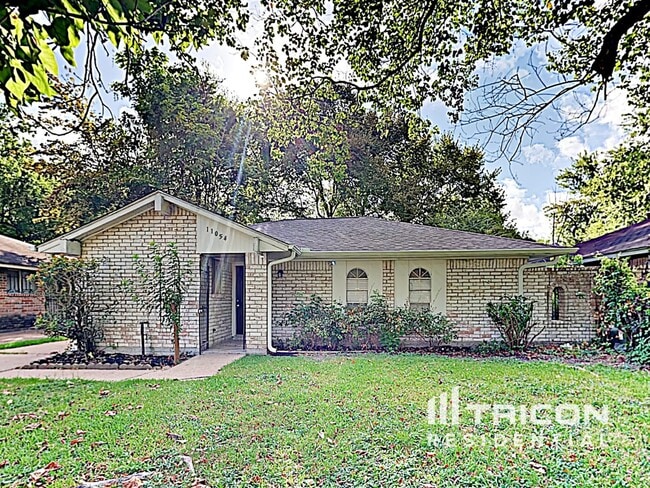Building Photo - 11054 Spottswood Dr