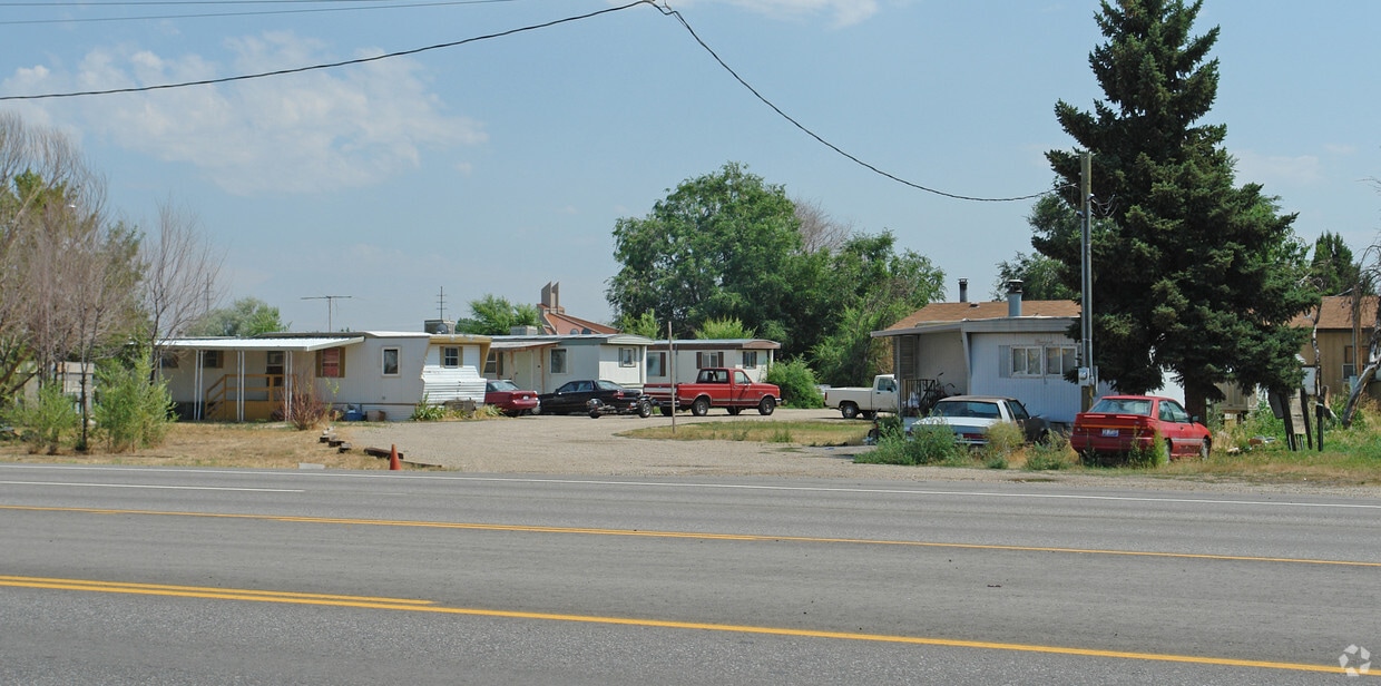 Building Photo - 12565 W Fairview Ave