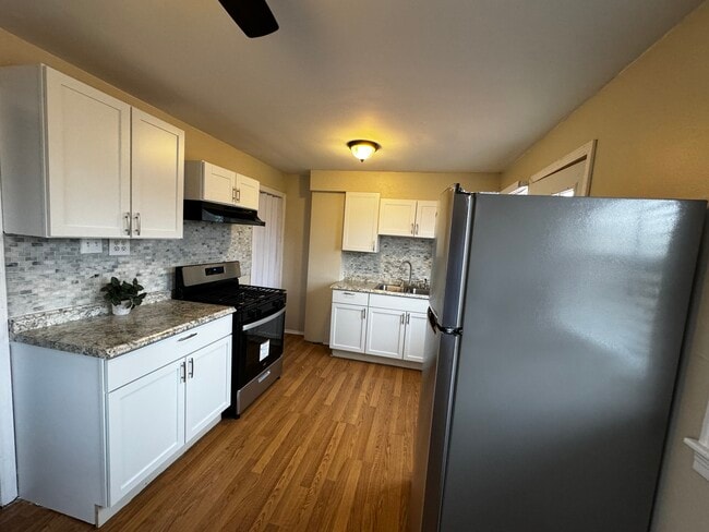 Kitchen - 100 George Urban Blvd