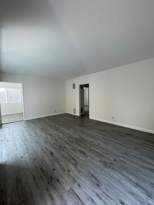 Building Photo - 1337 19th St