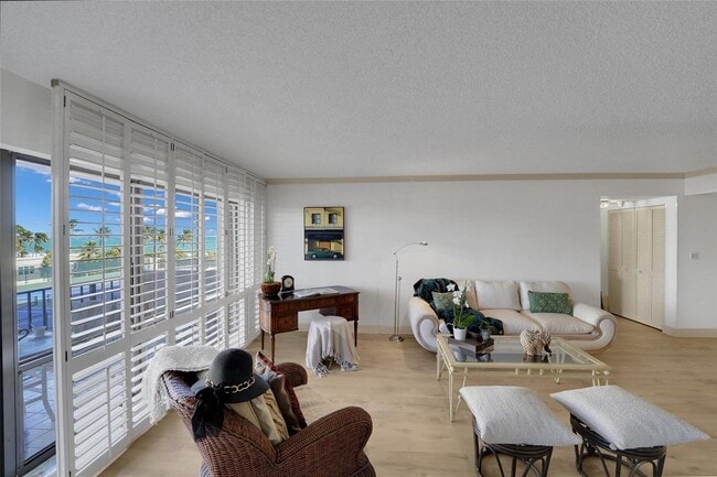 Building Photo - 5100 N Ocean Blvd