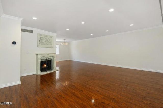 Foto del edificio - 9503 Vía Venezia