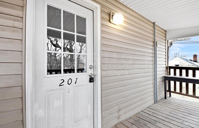 Building Photo - 4161 Reservoir Ave