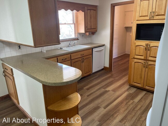 Building Photo - 4 br, 2 bath House - 2432 26th Avenue