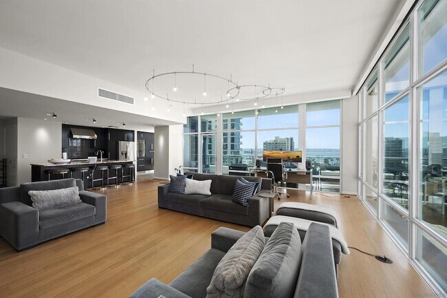 Foto del edificio - 1262 Kettner Blvd