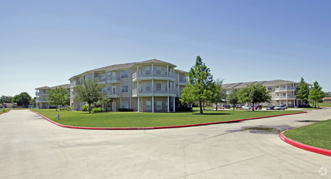 Building Photo - Waterford of Mesquite