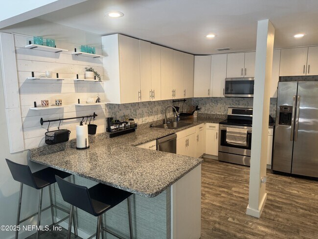 Foto del edificio - 8508 Sturbridge Cir W