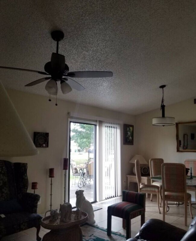 Foto del edificio - 3912 SW McCrory St