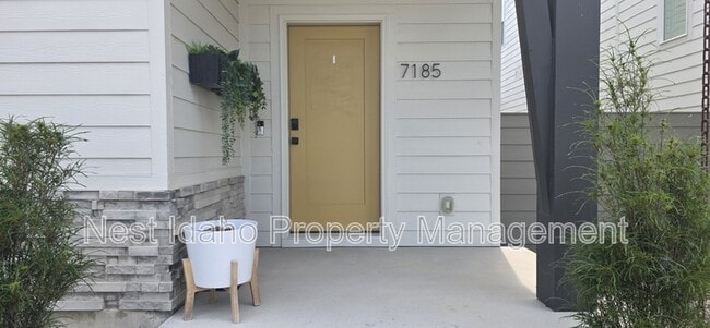 Building Photo - 7185 W Sugarwood St