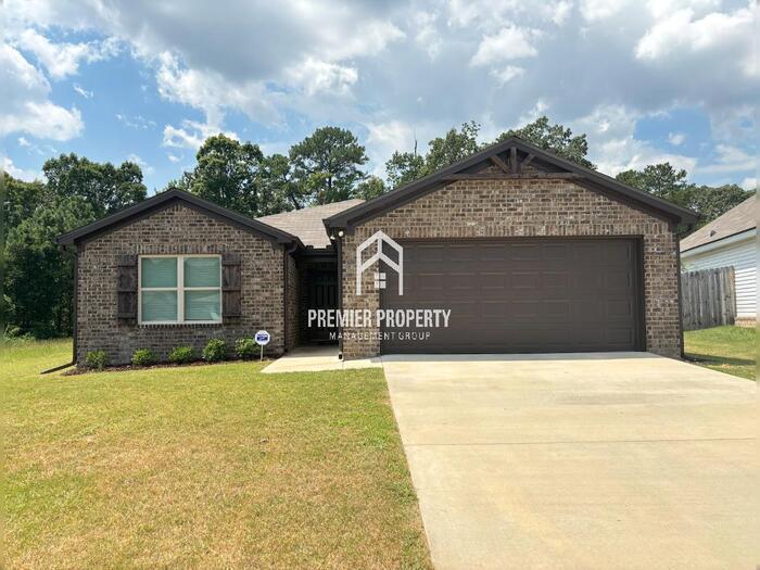Photo - 4374 Easthaven Circle, Tuscaloosa, AL 35404 - Charming 3 Bedroom Home for Rent