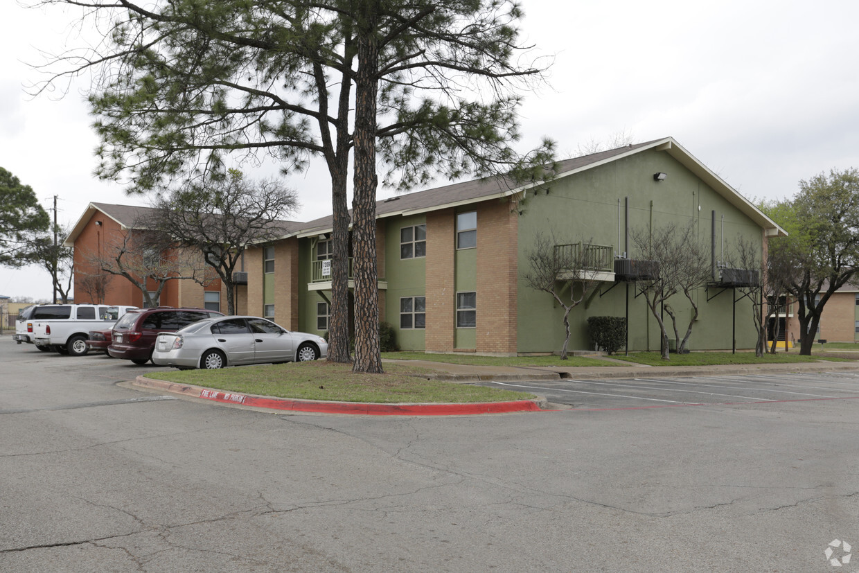 Primary Photo - Ridge at Trinity Apartments