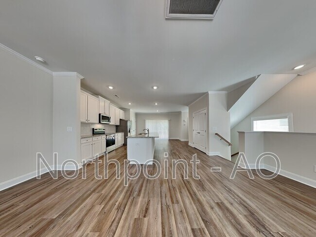 Foto del edificio - 6927 Woodland Stream Pl