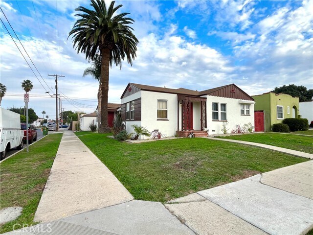 Foto principal - 2720 W 70th St