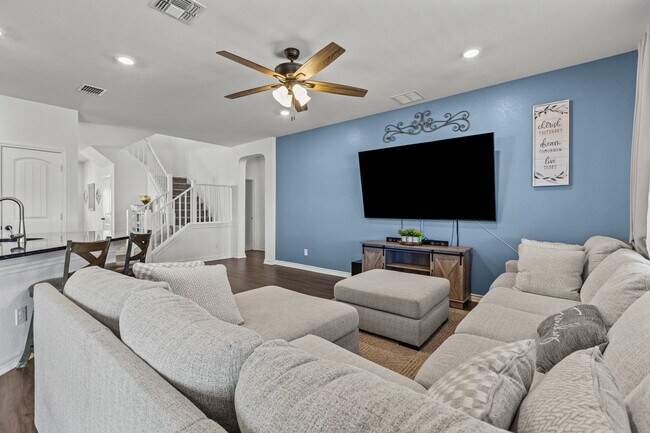 Building Photo - 14923 Hestia Ct