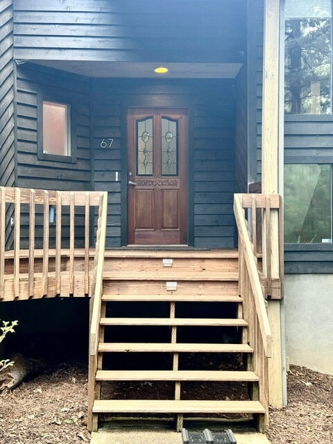 Building Photo - 67 Cliffview Dr