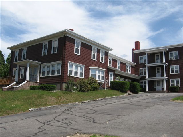 Building Photo - 81 East Ave
