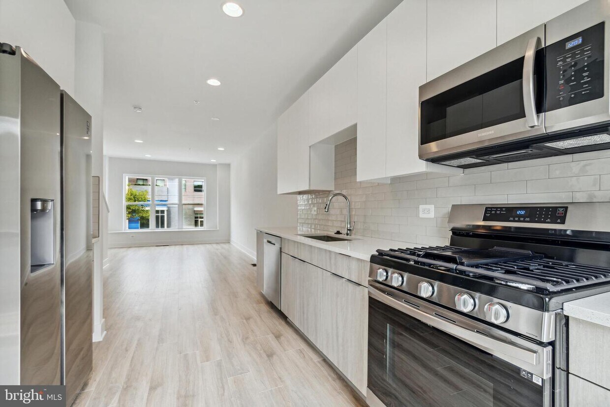 Foto principal - 325 Riggs Rd NE