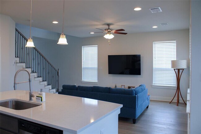 Foto del edificio - 1007 Harwell Loop