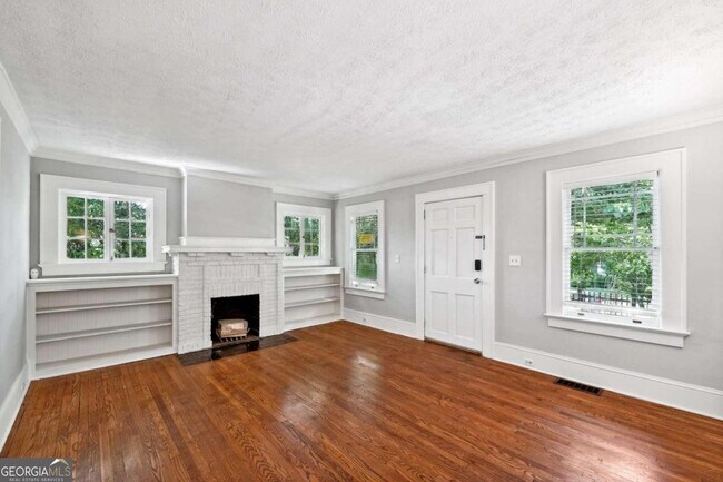 Foto del edificio - 619 College Ave NE
